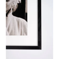 ANY IMAGE Digitaldruck »Marilyn Monroe, Grand Central Bahnhof«, Rahmen: Buchenholz, Schwarz 8 ANY IMAGE Digitaldruck »Marilyn Monroe, Grand Central Bahnhof«, Rahmen: Buchenholz, Schwarz -Wohnen Wohndeko Verkäufe unnamed file 2023